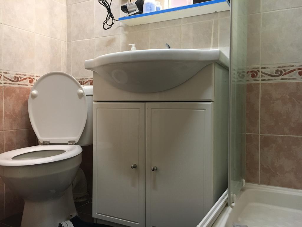 Eiffel Tower Champs De Mars Apartment Париж Екстериор снимка